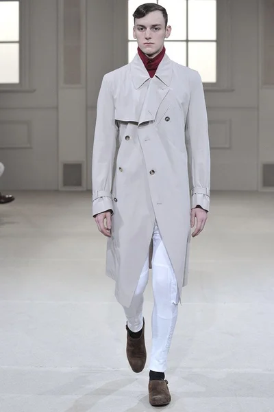 Look 1